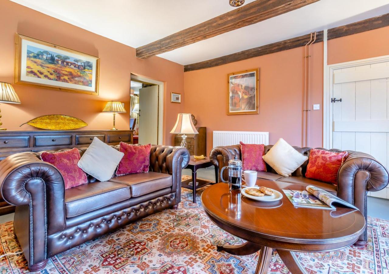 Castell Madoc Cottages Lower Chapel 외부 사진